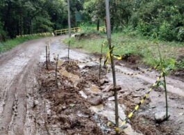 Garis Police Line Membentang di Jalan Patuha Pasirjambu Bandung