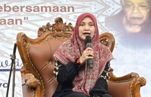 Pengasuh PP Darus Sa’adah Lirboyo : Bekali Anak anak dengan Pendidikan Pesantren