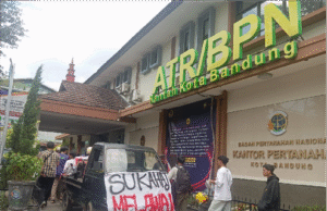 Ratusan Warga Sukahaji Geruduk Kantor ATR/BPN Kota Bandung, Tuntut Kejelasan Sengketa Lahan